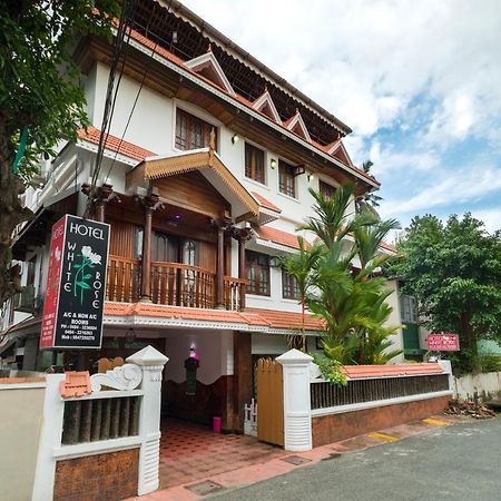 Kochi فندق وايت روز المظهر الخارجي الصورة